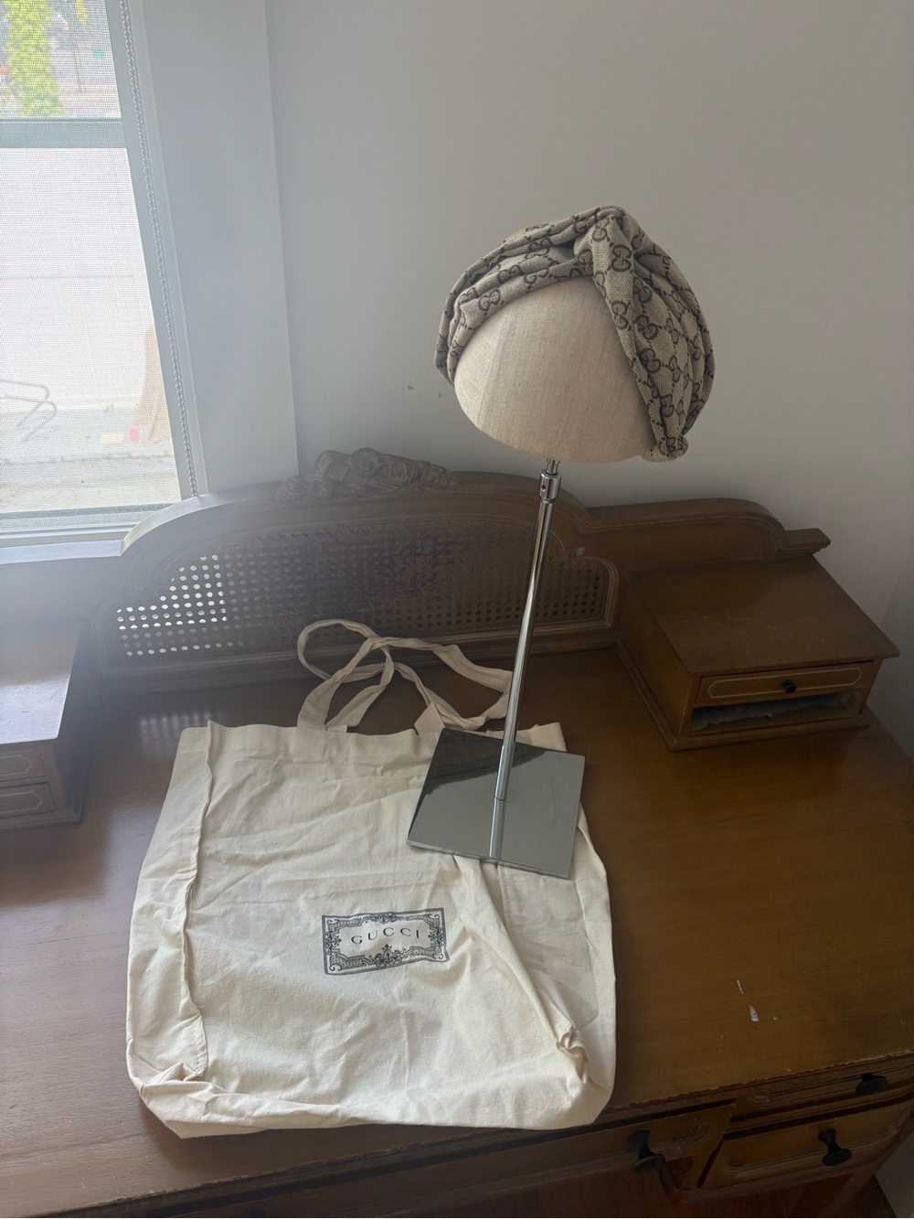 Vtg Gucci head wrap with bag no tag - Picture 2 of 9